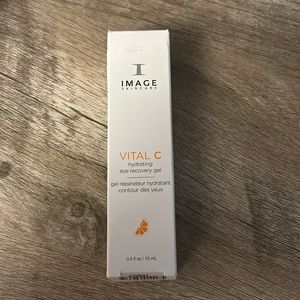(NWT) Vital C Hydrating Eye Recovery Gel